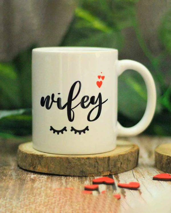 2 Hubby Wifey Ceramic Mug Set | 4 x 5 x 3 inches | 0.5 kg For Sale