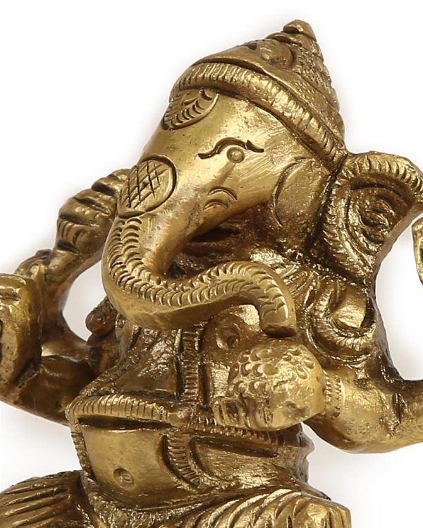 Brass Ganesh On A Round Base Showpiece For Cheap