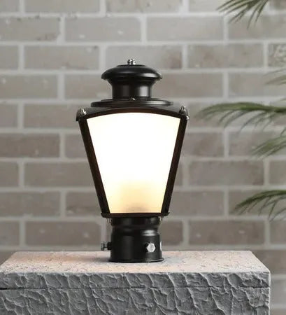 Classic Black Small Outdoor Steel Gate Light | 6 x 6 x 10 inches Online Hot Sale