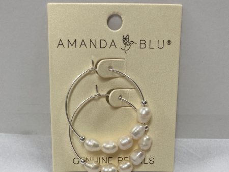 SILVER WHITE 5 PEARL HOOP EARR-5557 Online